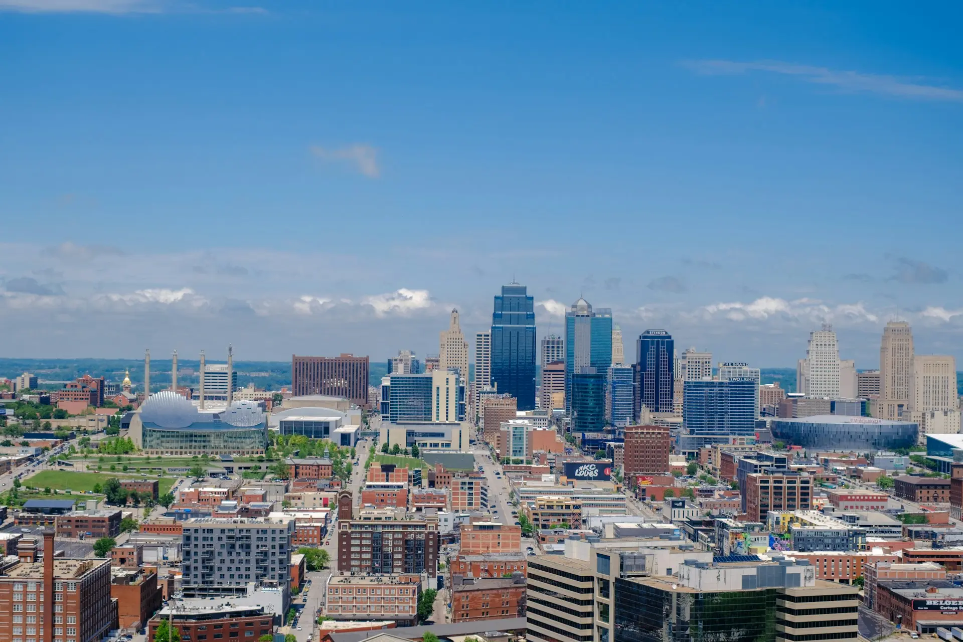 El centro de Kansas City visto desde lo alto, con la ciudad alrededor